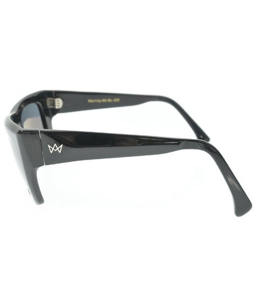 AM EYEWEAR แว่นกันแดด