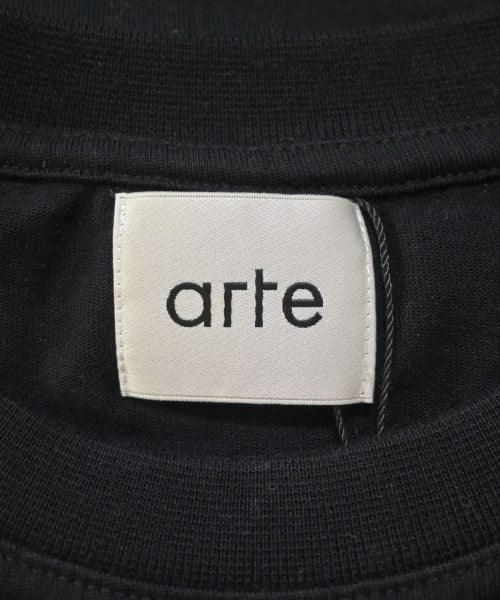 ARTE เสื้อยืด/เสื้อท็อปส์