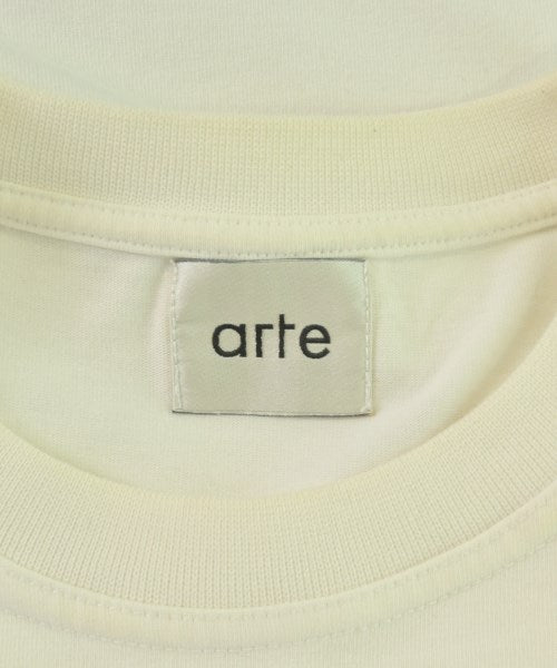 ARTE เสื้อยืด/เสื้อท็อปส์