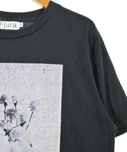 Fjura เสื้อยืด/เสื้อท็อปส์