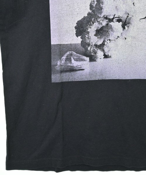 Fjura เสื้อยืด/เสื้อท็อปส์