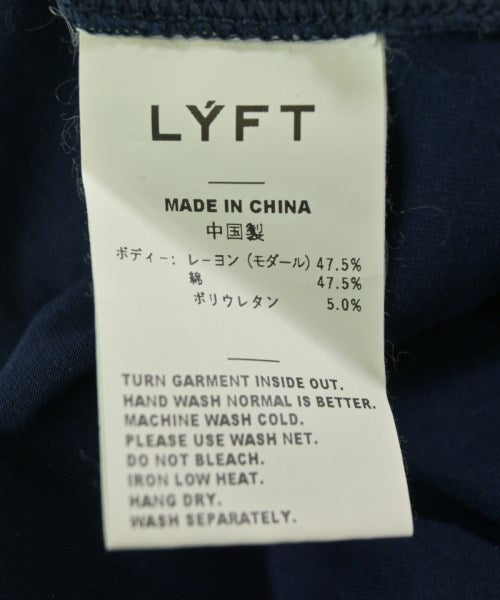 LYFT เสื้อยืด/เสื้อท็อปส์