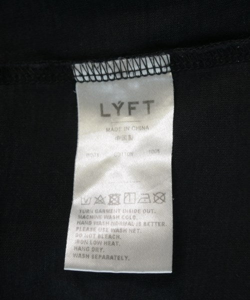LYFT เสื้อยืด/เสื้อท็อปส์