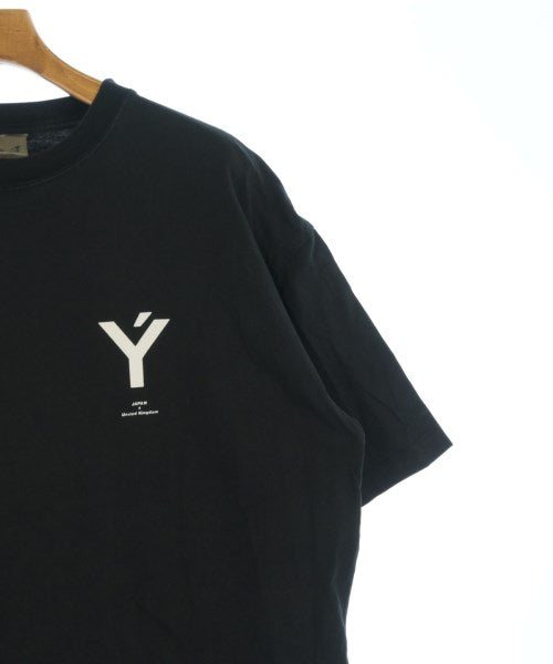 LYFT เสื้อยืด/เสื้อท็อปส์