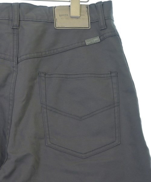 SHIOTA กางเกงขาสั้น