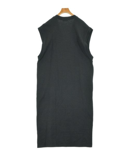 SOLAMONAT ชุดเดรส