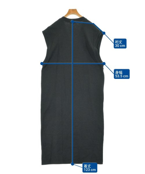 SOLAMONAT ชุดเดรส