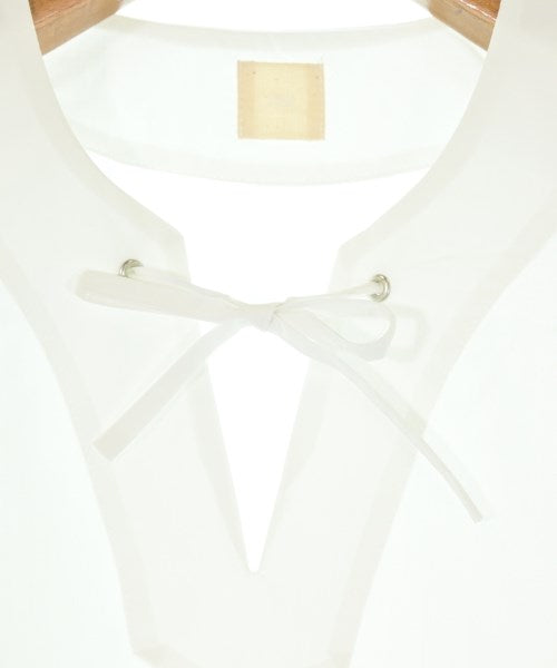 THREE SQUARE เสื้อสตรี