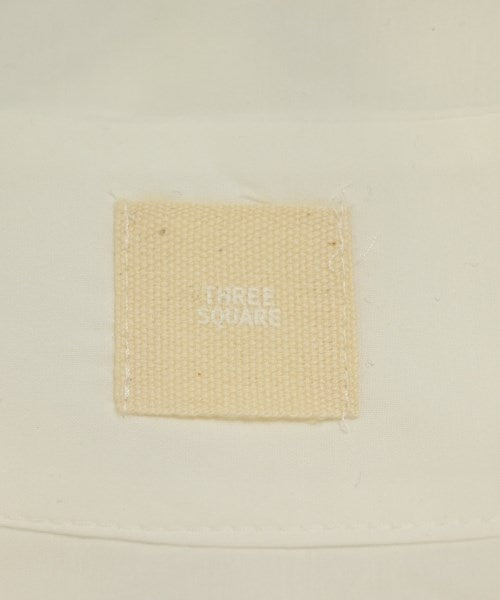THREE SQUARE เสื้อสตรี