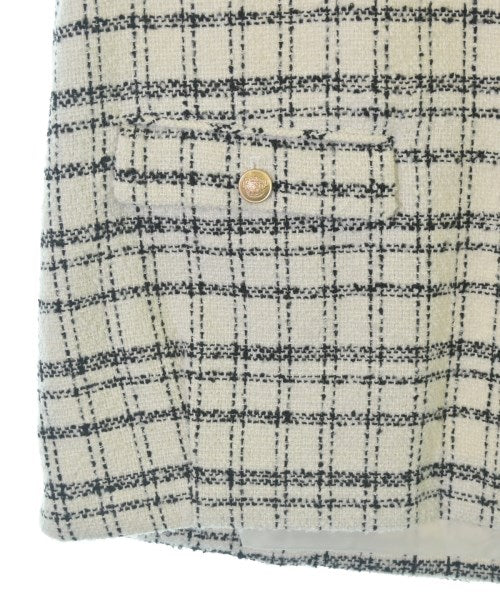 THREE SQUARE เสื้อกั๊ก