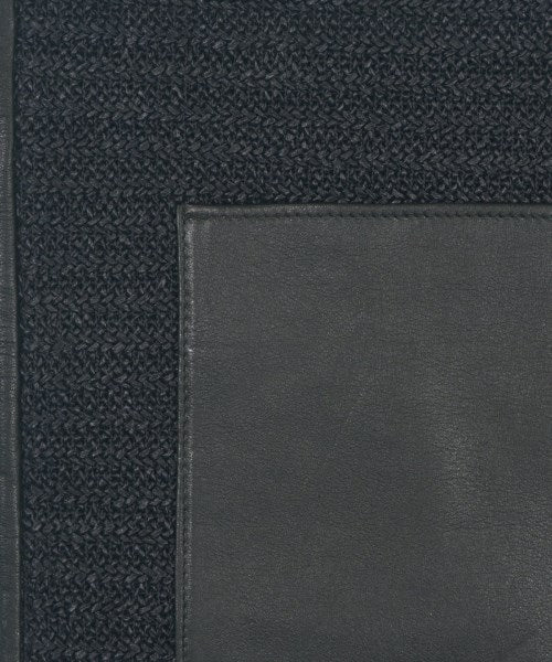 THREE SQUARE กระเป๋าถือขนาดใหญ่