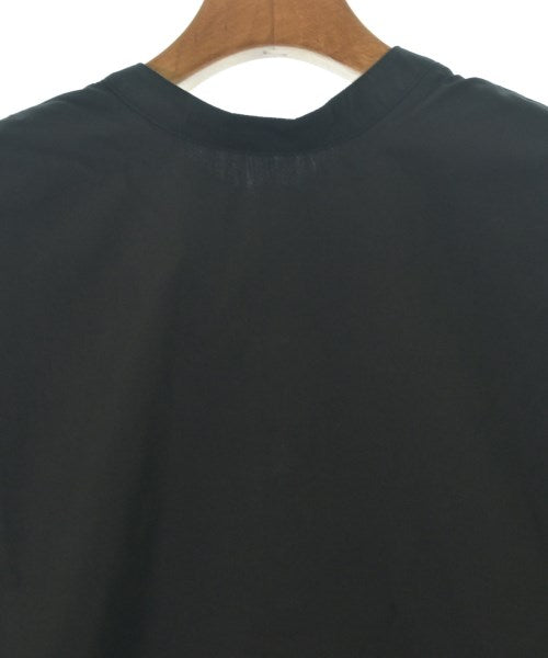 THREE SQUARE เสื้อสตรี