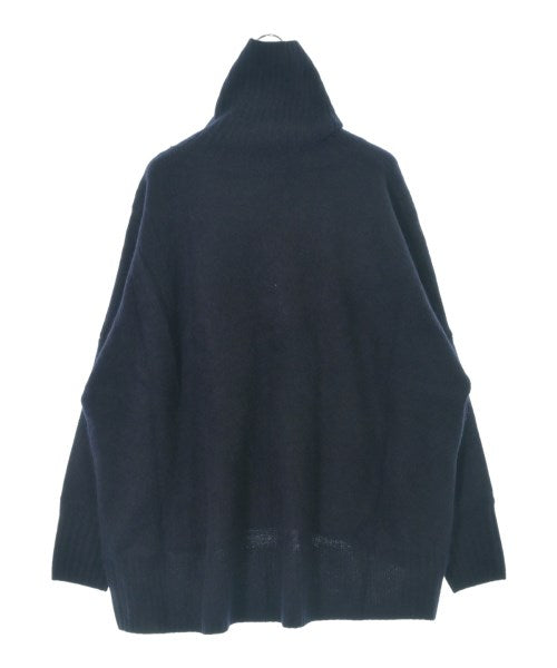 THREE SQUARE เสื้อกันหนาว