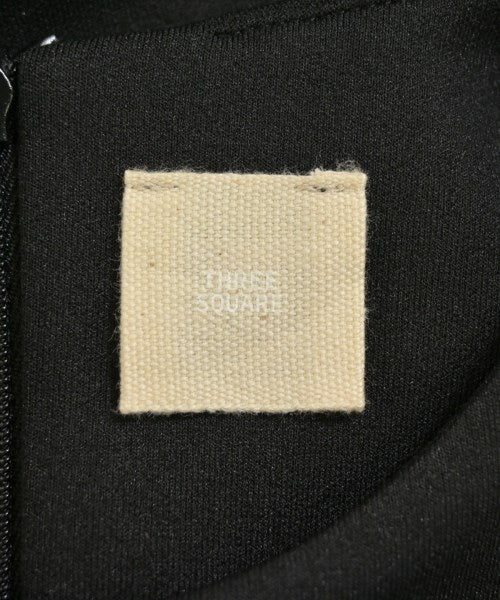 THREE SQUARE ชุดเดรส
