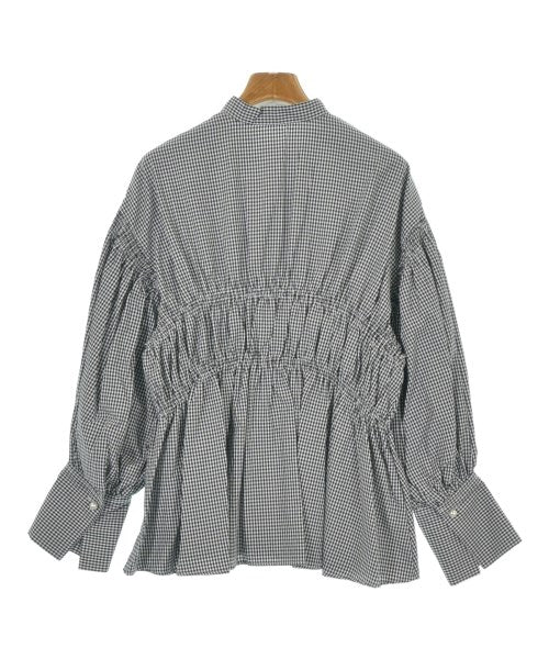 THREE SQUARE เสื้อสตรี