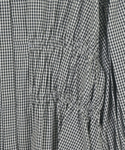 THREE SQUARE เสื้อสตรี