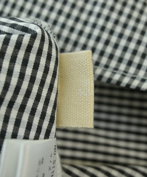 THREE SQUARE เสื้อสตรี