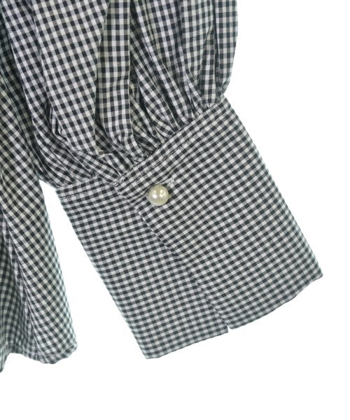 THREE SQUARE เสื้อสตรี