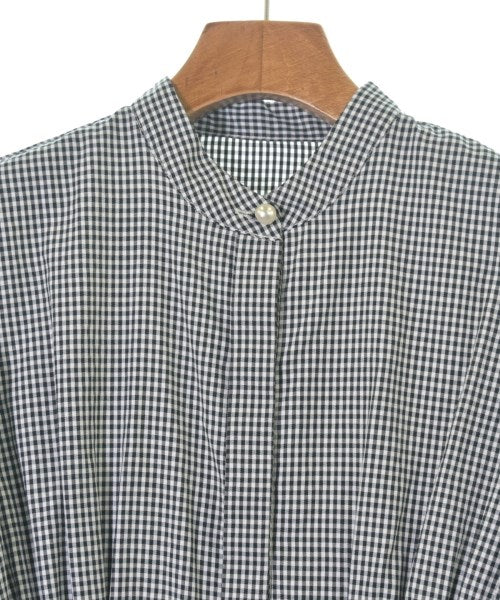 THREE SQUARE เสื้อสตรี