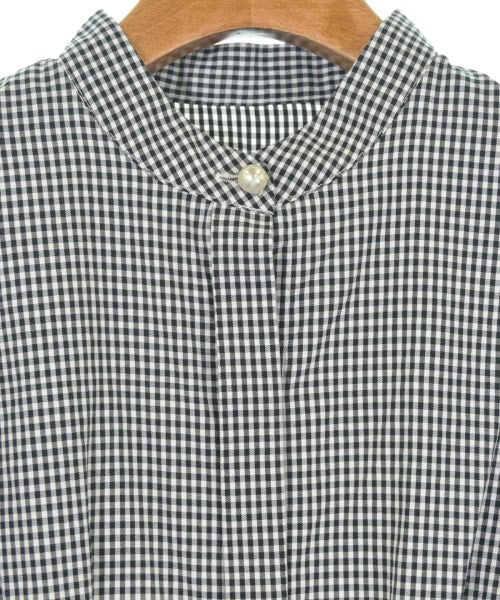 THREE SQUARE เสื้อสตรี