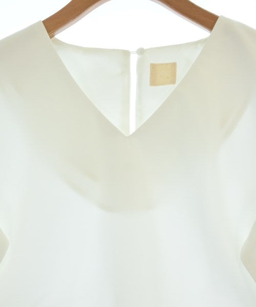 THREE SQUARE เสื้อสตรี