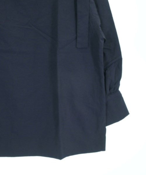 THREE SQUARE เสื้อสตรี