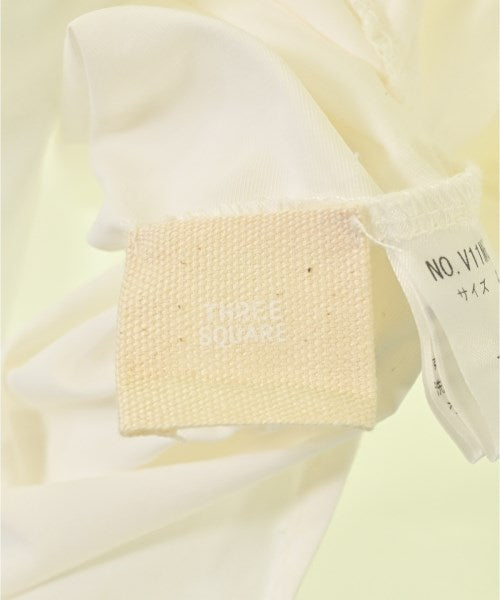 THREE SQUARE เสื้อสตรี