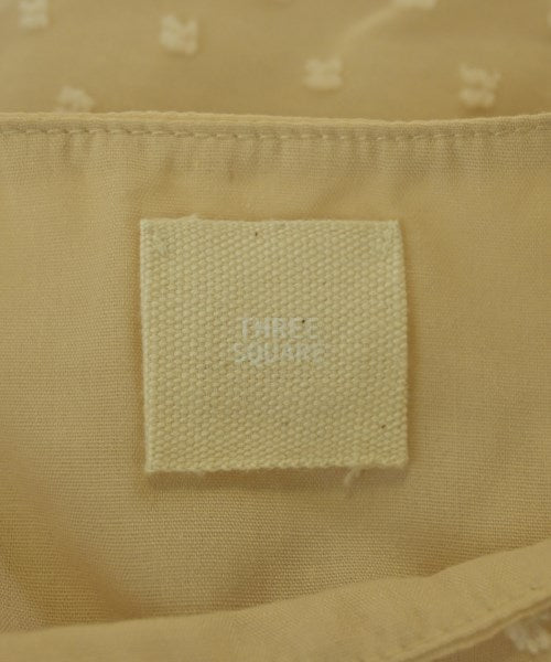 THREE SQUARE เสื้อสตรี