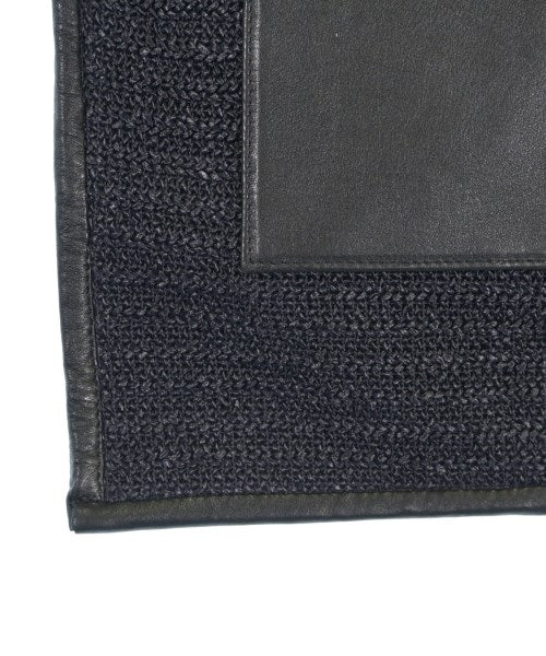 THREE SQUARE กระเป๋าถือขนาดใหญ่