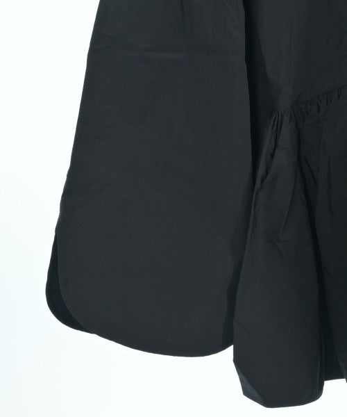 THREE SQUARE เสื้อสตรี