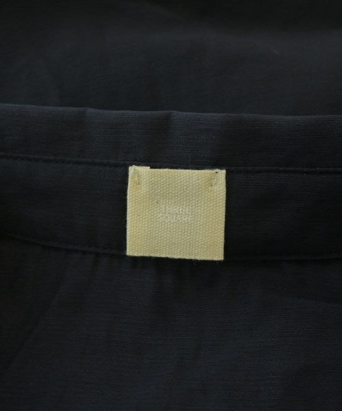 THREE SQUARE เสื้อลำลอง