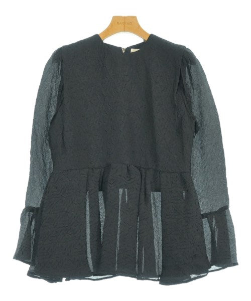 THREE SQUARE เสื้อสตรี