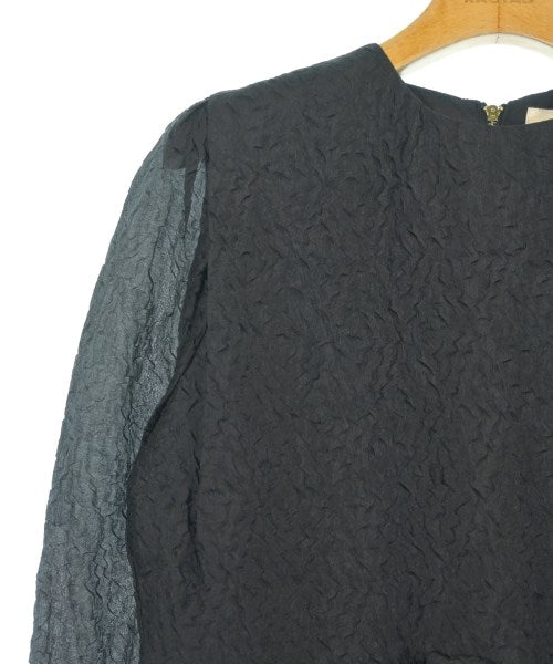 THREE SQUARE เสื้อสตรี