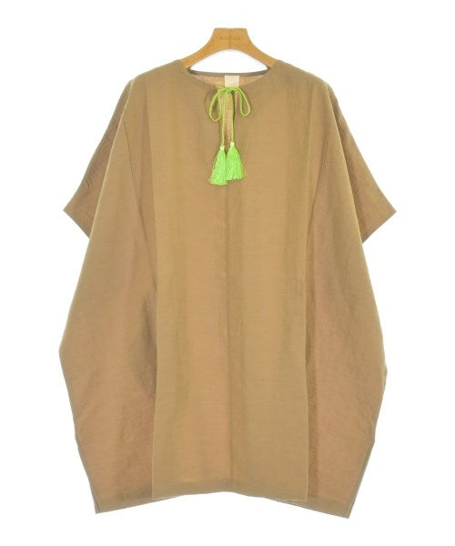 THREE SQUARE เสื้อลำลอง