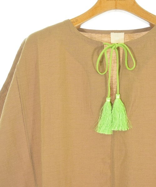 THREE SQUARE เสื้อลำลอง