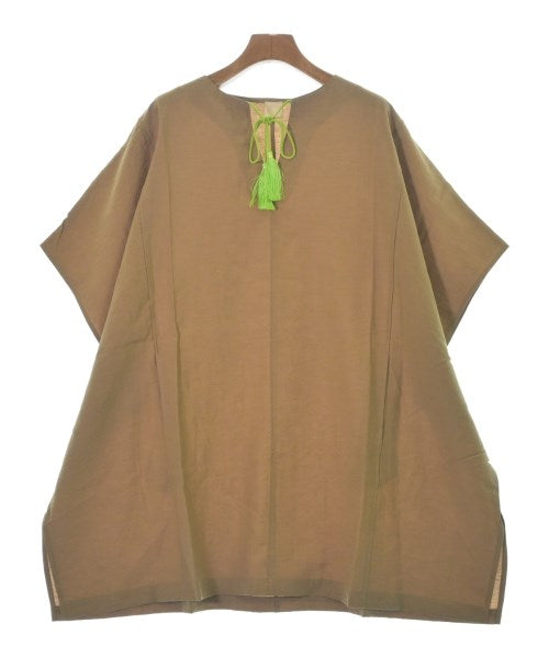 THREE SQUARE เสื้อลำลอง