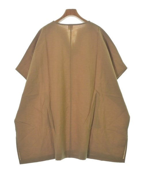 THREE SQUARE เสื้อลำลอง