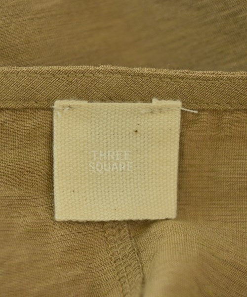 THREE SQUARE เสื้อลำลอง