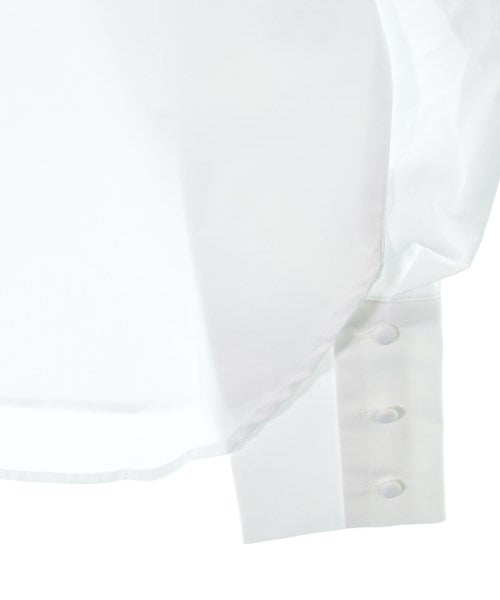 THREE SQUARE เสื้อสตรี
