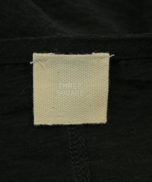 THREE SQUARE เสื้อสตรี