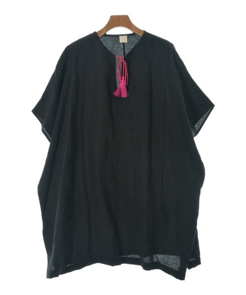 THREE SQUARE เสื้อสตรี
