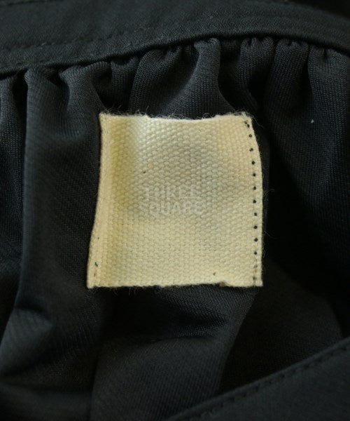 THREE SQUARE เสื้อสตรี