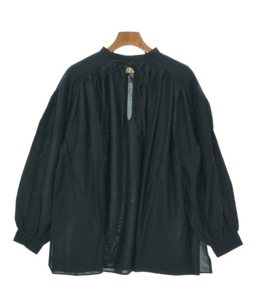 THREE SQUARE เสื้อสตรี