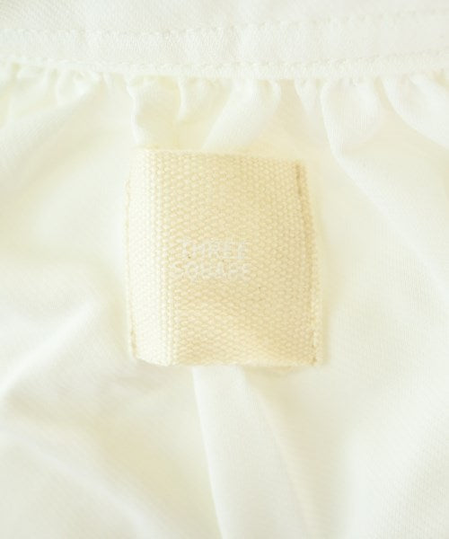 THREE SQUARE เสื้อสตรี