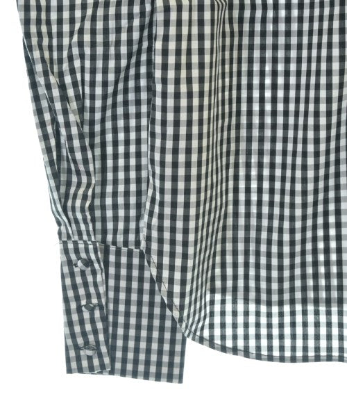 THREE SQUARE เสื้อสตรี