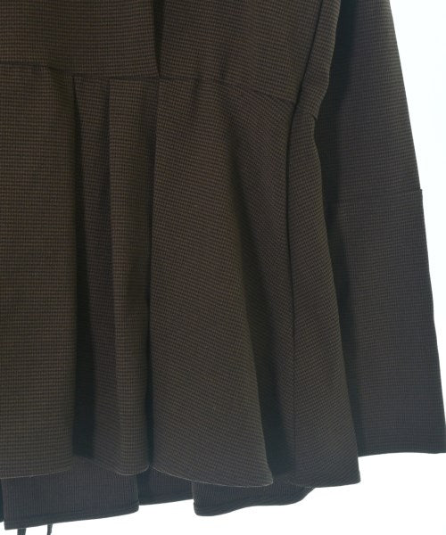 THREE SQUARE เสื้อสตรี