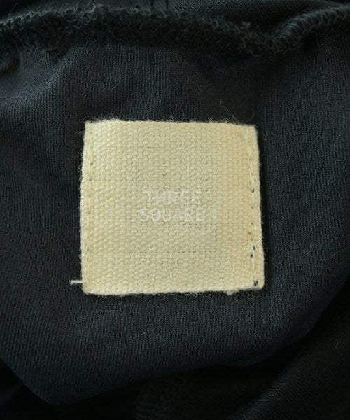 THREE SQUARE เสื้อยืด/เสื้อท็อปส์