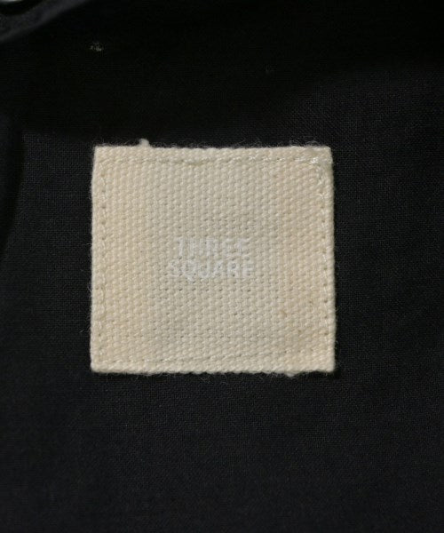 THREE SQUARE เสื้อสตรี