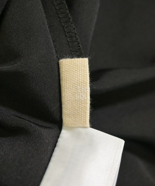 THREE SQUARE เสื้อสตรี