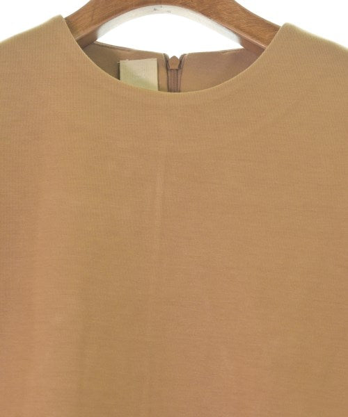 THREE SQUARE เสื้อสตรี